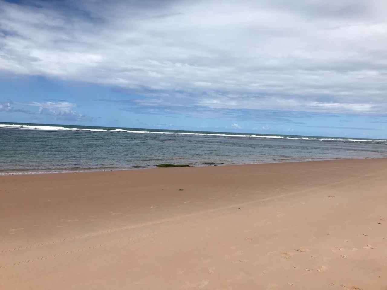 Flat Guarajuba Beira Da Praia Pe Na Areia Luaran gambar
