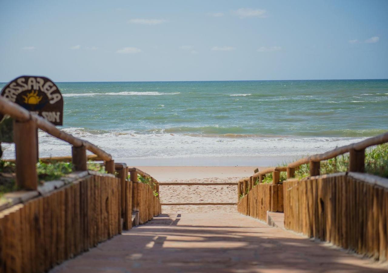Flat Guarajuba Beira Da Praia Pe Na Areia Luaran gambar